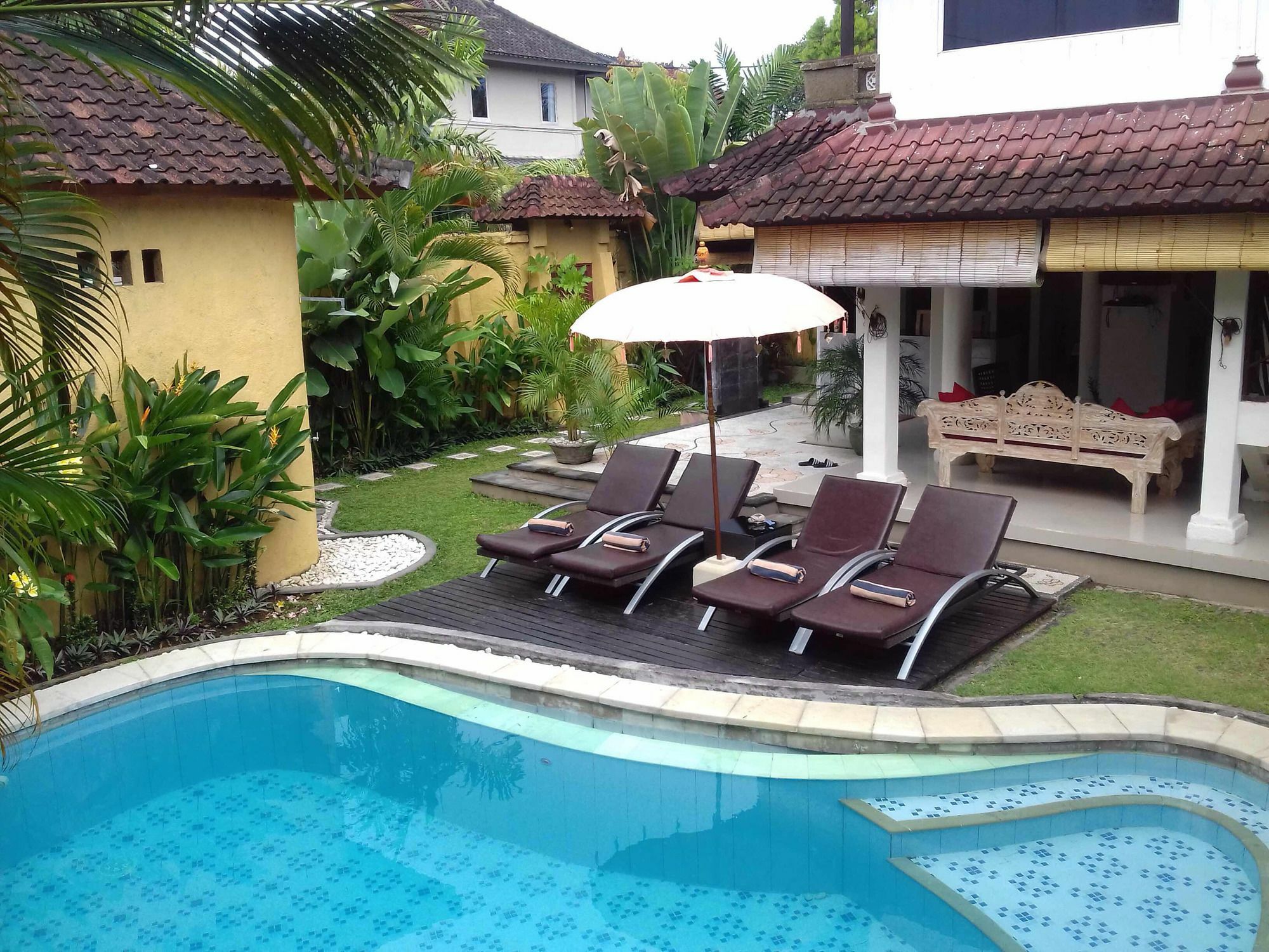 Seminyak Hideaway Ξενοδοχείο Εξωτερικό φωτογραφία
